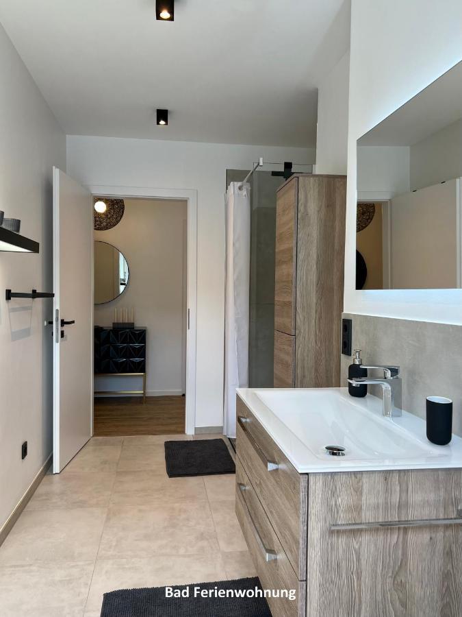 "Auslese 54" -Direkt Am Moselufer- Gaestezimmer & Ferienwohnung Traben-Trarbach Esterno foto