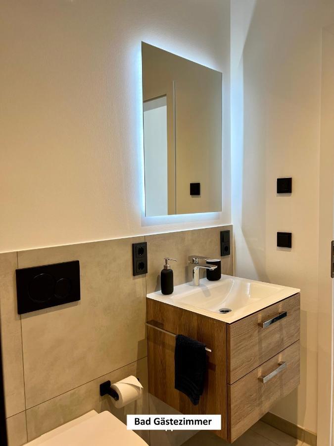 "Auslese 54" -Direkt Am Moselufer- Gaestezimmer & Ferienwohnung Traben-Trarbach Esterno foto