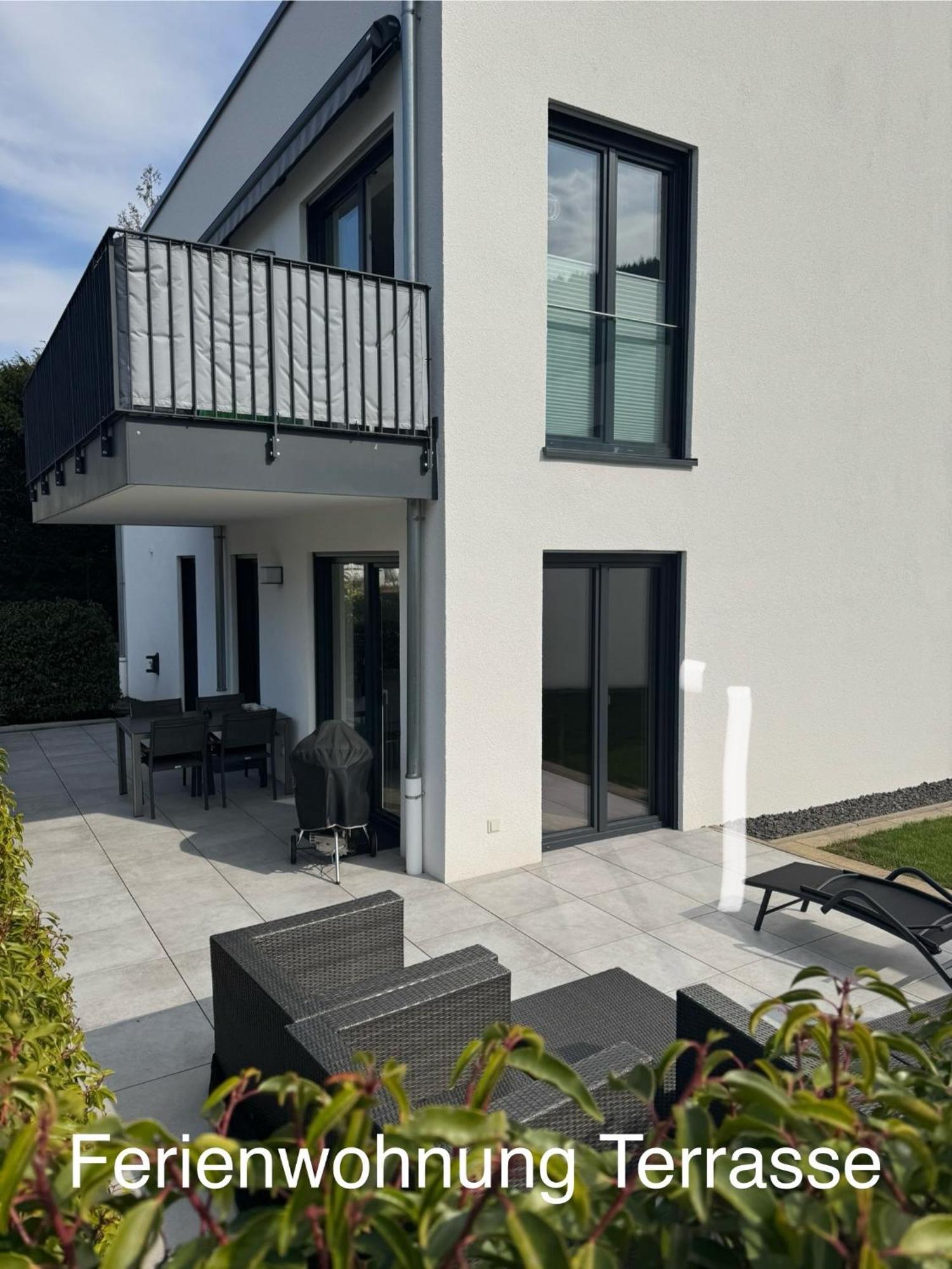 "Auslese 54" -Direkt Am Moselufer- Gaestezimmer & Ferienwohnung Traben-Trarbach Esterno foto