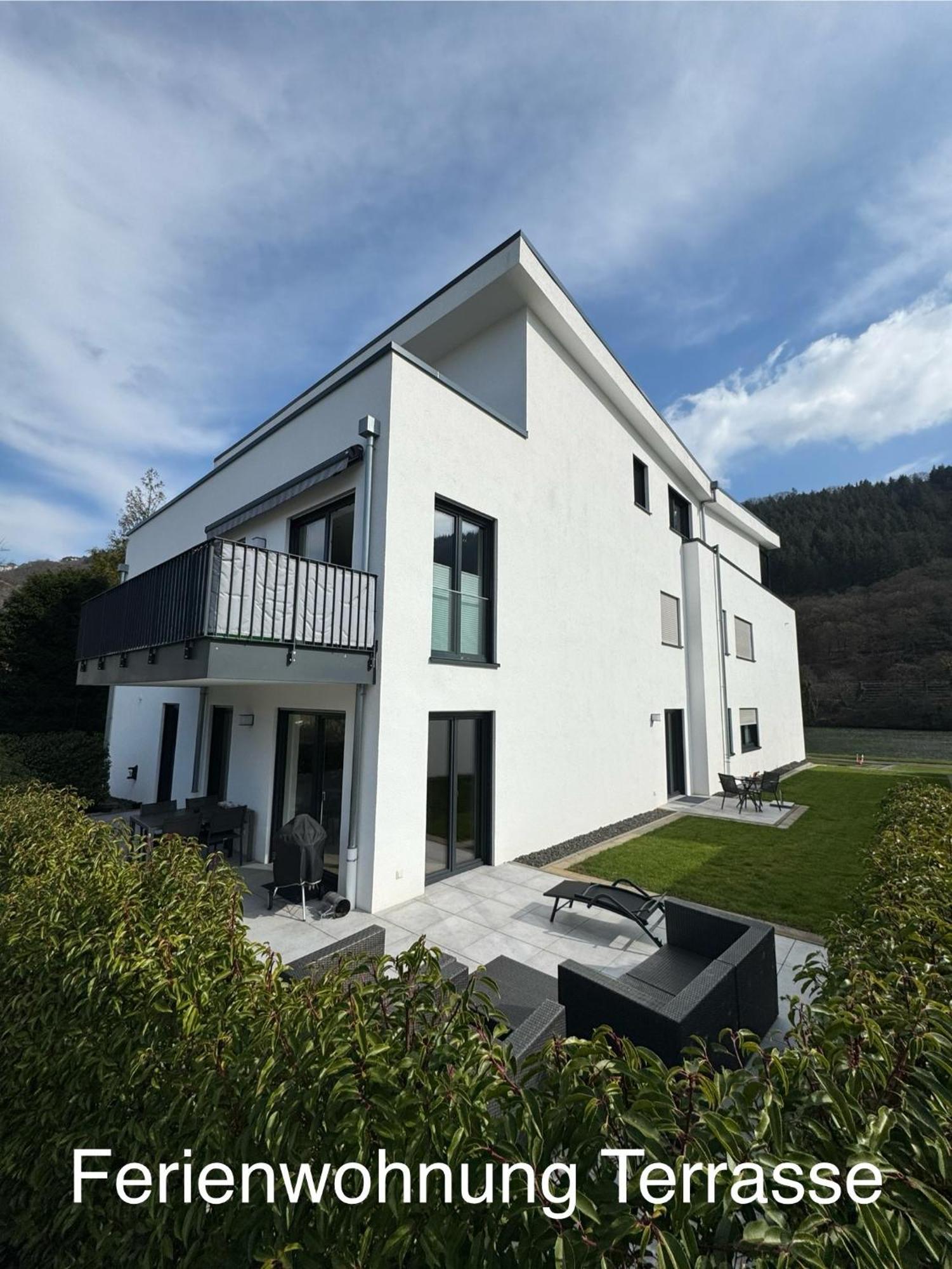 "Auslese 54" -Direkt Am Moselufer- Gaestezimmer & Ferienwohnung Traben-Trarbach Esterno foto